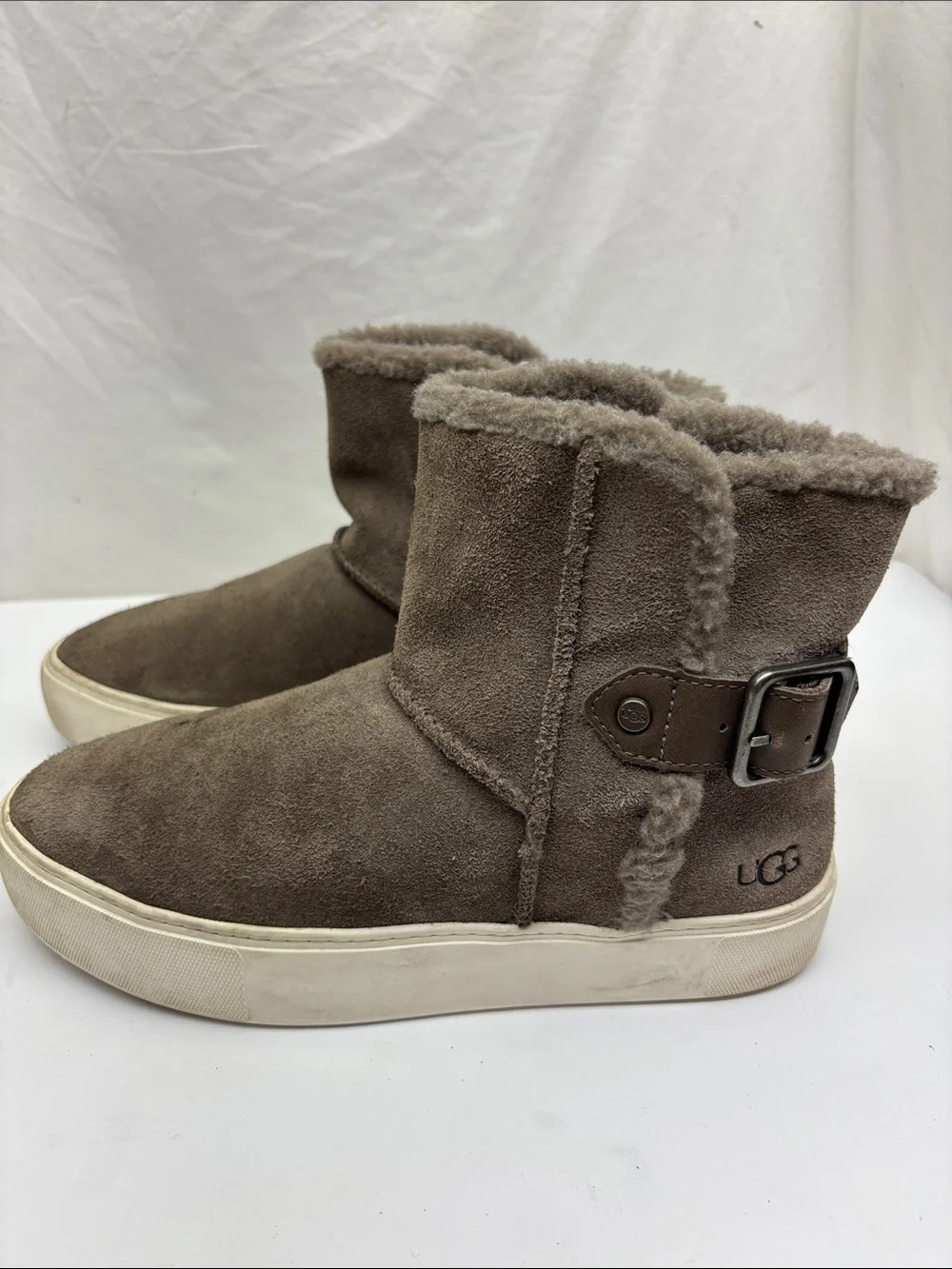 UGG slip on boots women’s size 7.5, box 1 G